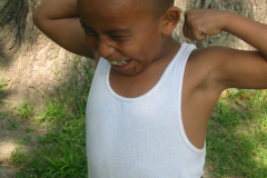 little_strong_man_t
